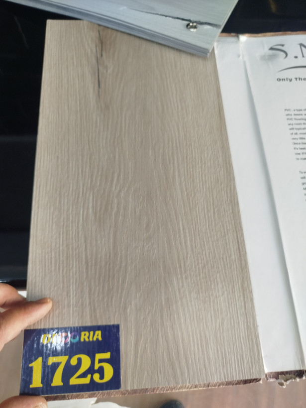 کفپوشpvc برندDECORIA.عایق ضدگرماوسرما.مقاوم دربرابرضربه وسایش.قابلشستشو نصب ونظافت آسان