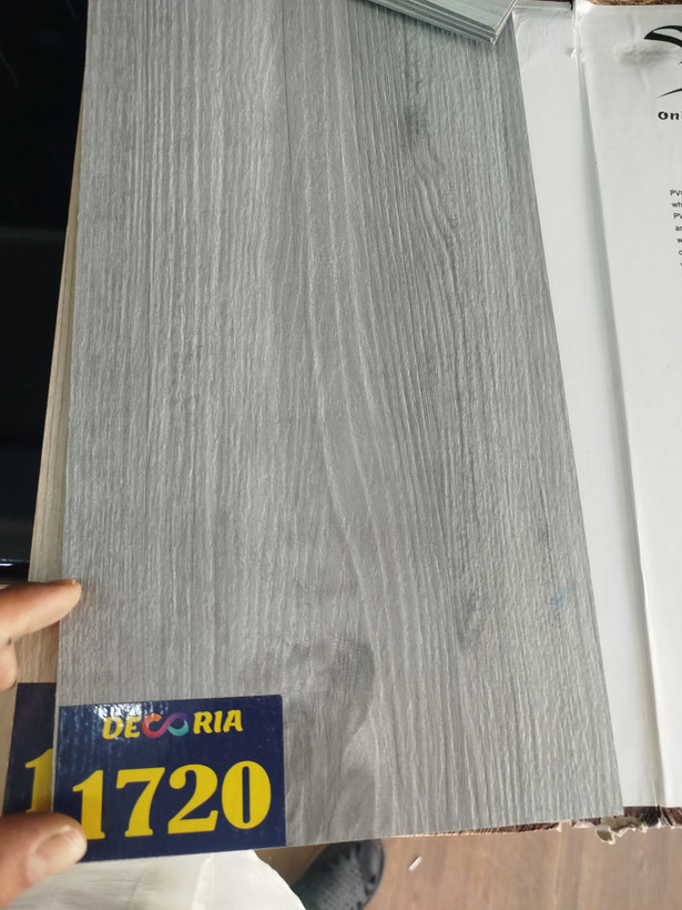 کفپوشpvc برندDECORIA.عایق ضدگرماوسرما.مقاوم دربرابرضربه وسایش.قابلشستشو نصب ونظافت آسان